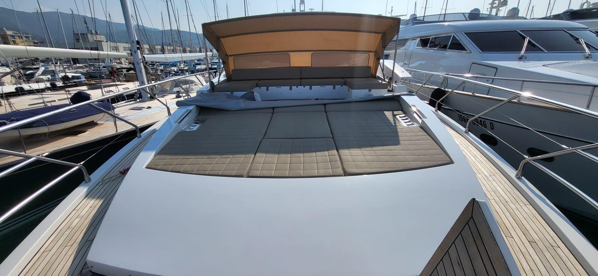 2015 AZIMUT  80' 